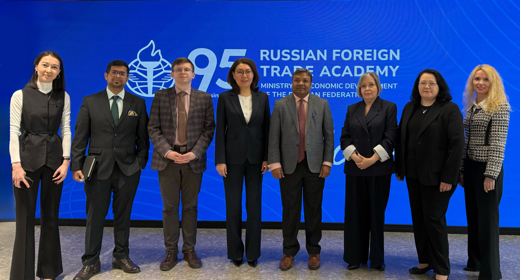 В ВАВТ состоялась встреча с заместителем главы Миссии Республики Индия в РФ Никхилешом Чандра Гири