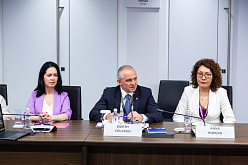 На выставке «ИННОПРОМ — 2026» представили лучшие практики в сфере подготовки кадров для ВЭД