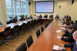 В Академии прошел круглый стол, посвященный выходу сборника статей "Имущественные права и их защита. Частное морское право"