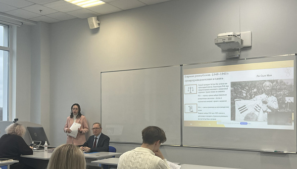 23 апреля 2026 г. на базе кафедры теории и истории государства и права, в рамках апрельской Международной научной студенческой конференции ВАВТ, прошла секция «Проблемы теории и истории государства и права