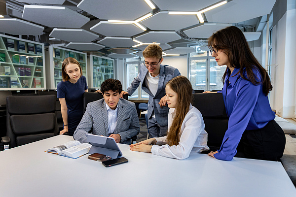В ВАВТ стартует набор на уникальную программу специалитета «Безопасность данных в международных финансах»